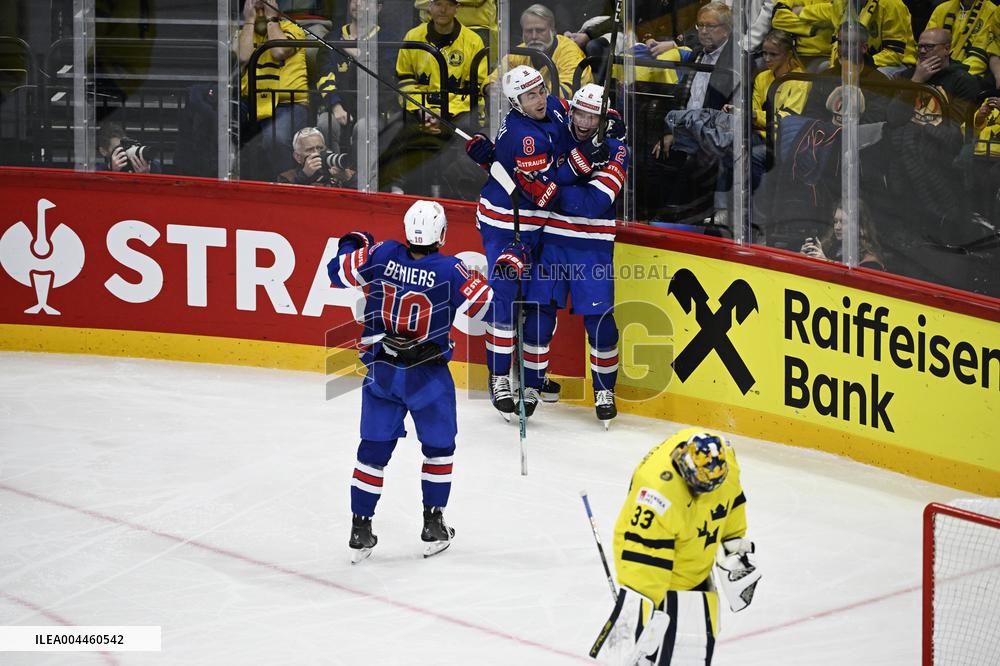 ICE HOCKEY WC SEMI FINAL SWEDEN-USA