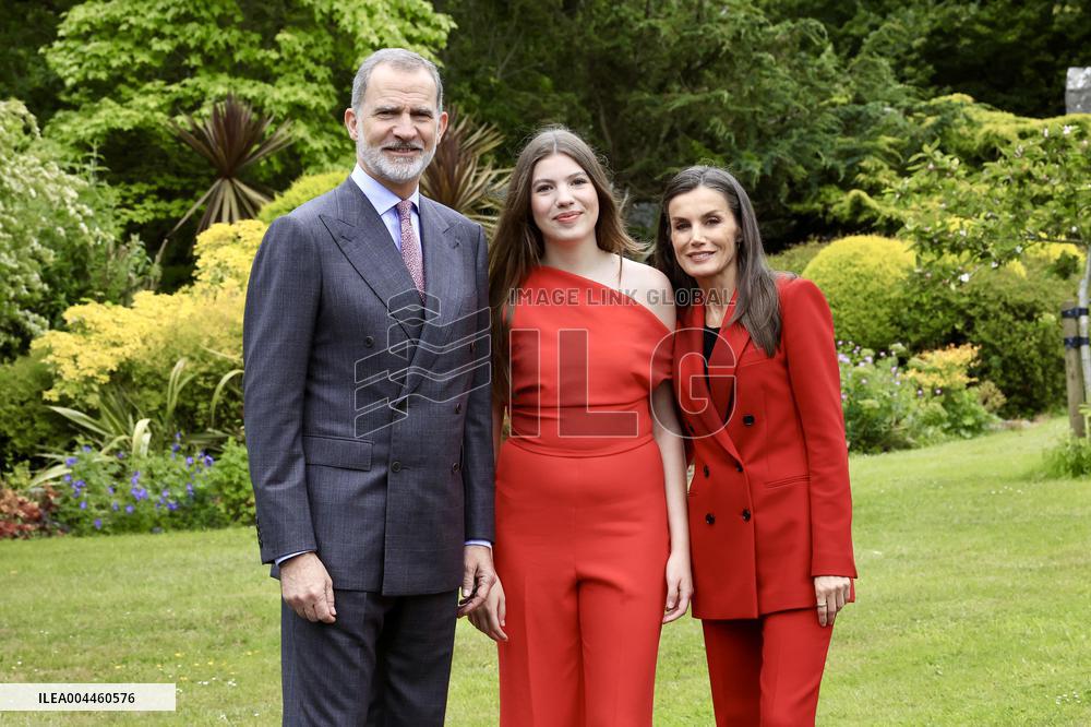King And Queen Of Spain With The Infanta Sofia On Her Graduation - UK