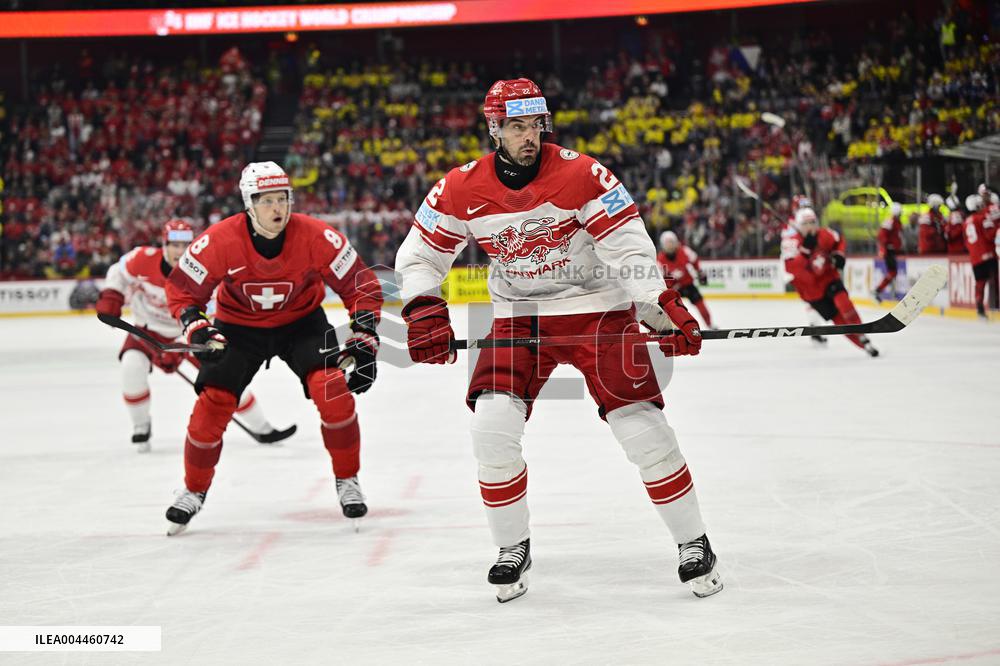 ICE HOCKEY WC SEMI FINAL SWITZERLAND-DENMARK