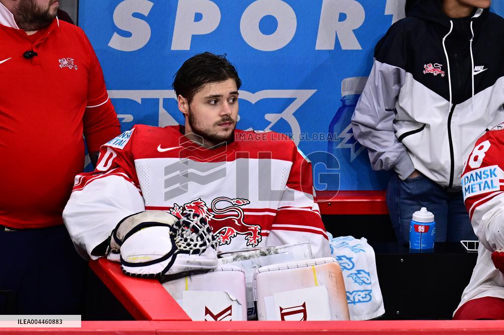 ICE HOCKEY WC SEMI FINAL SWITZERLAND-DENMARK