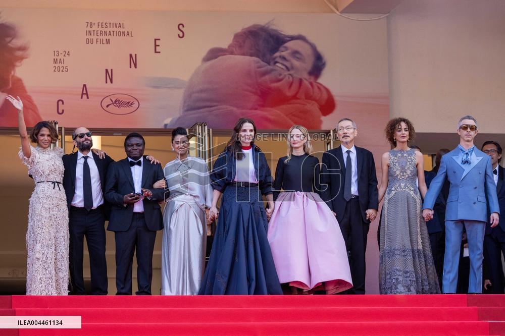 Cannes - Closing Ceremony Red Carpet