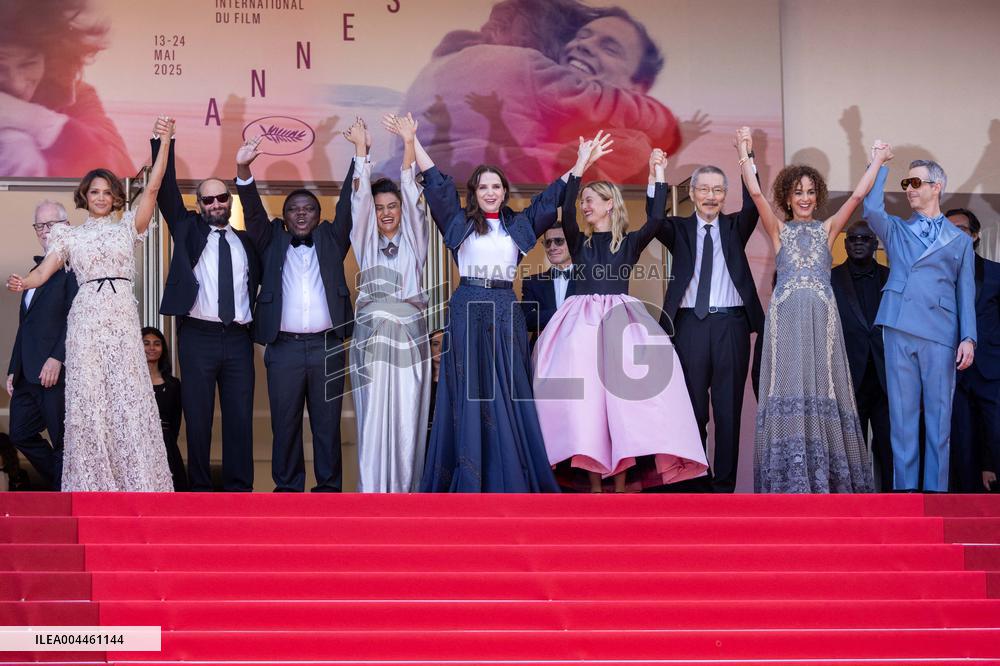 Cannes - Closing Ceremony Red Carpet