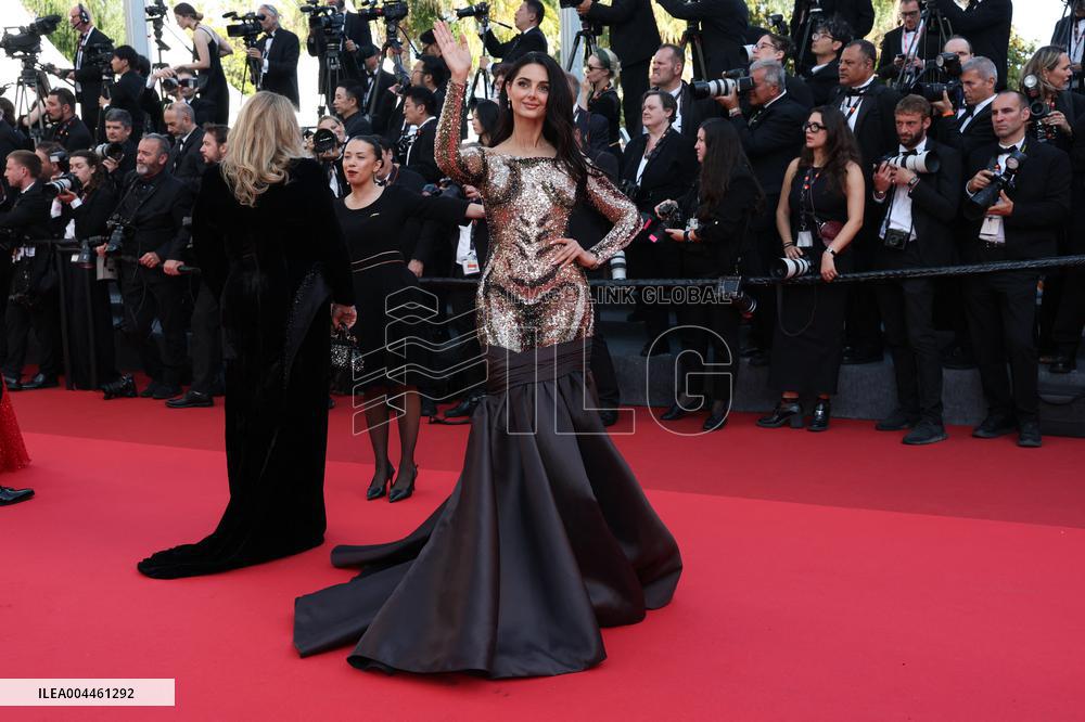 Cannes - Closing Ceremony Red Carpet