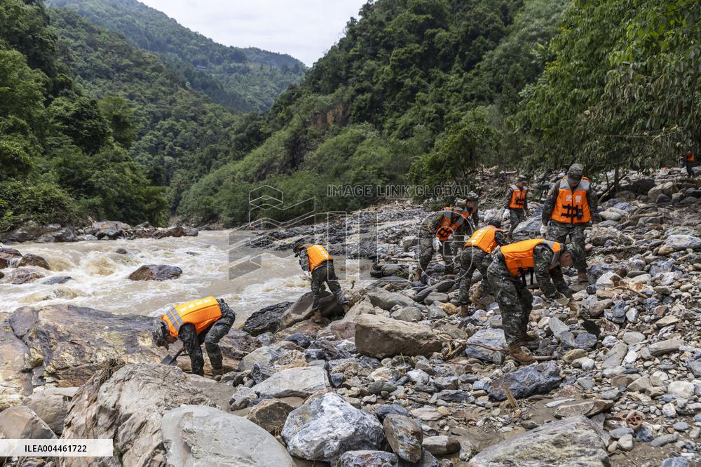 Mountain Flood Disaster Rescue in Sanshe