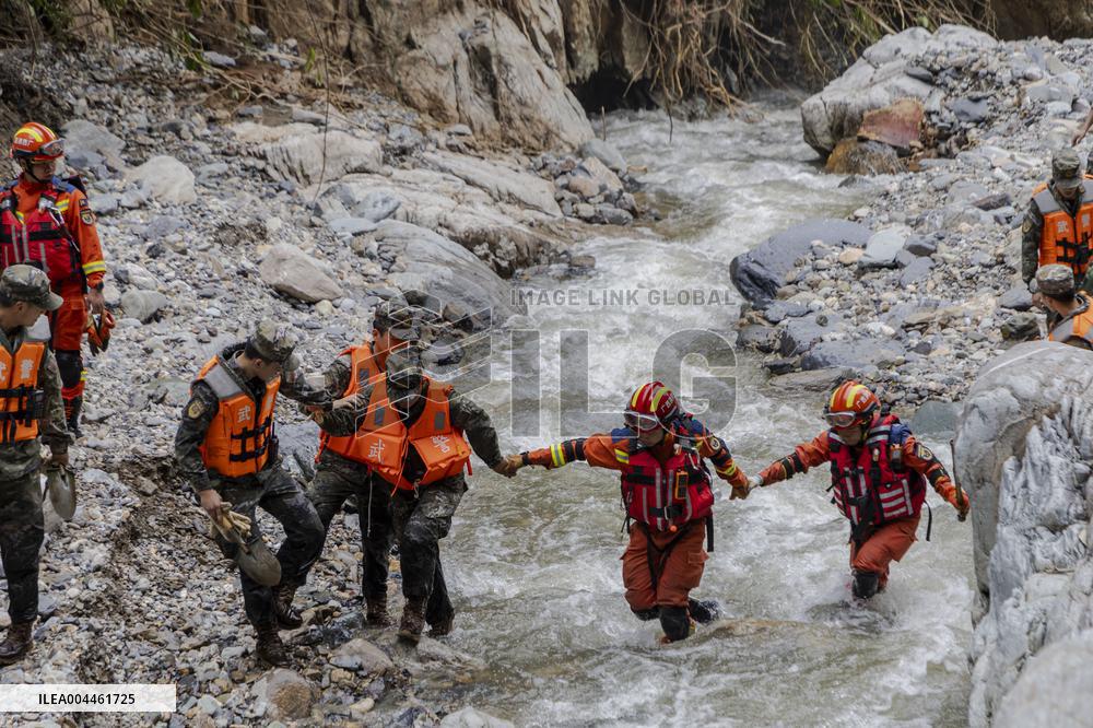 Mountain Flood Disaster Rescue in Sanshe