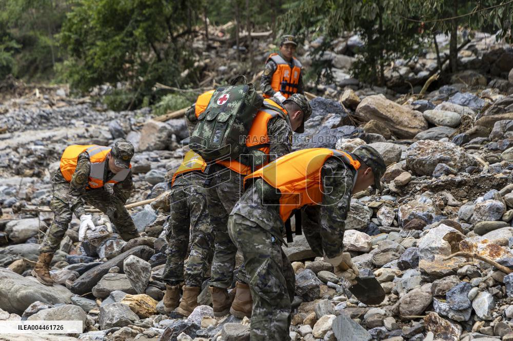 Mountain Flood Disaster Rescue in Sanshe
