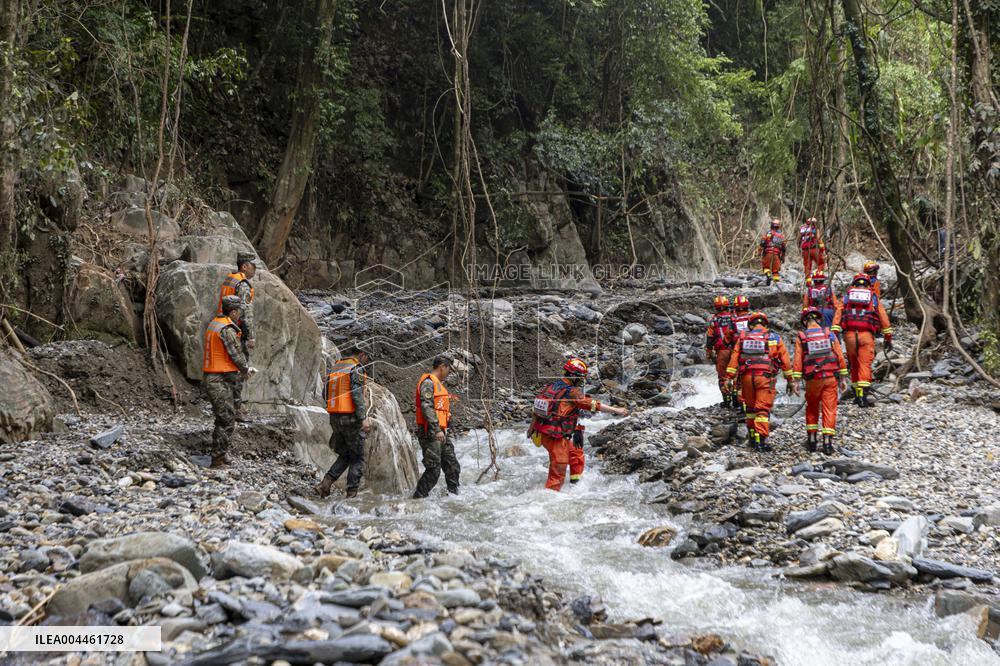 Mountain Flood Disaster Rescue in Sanshe