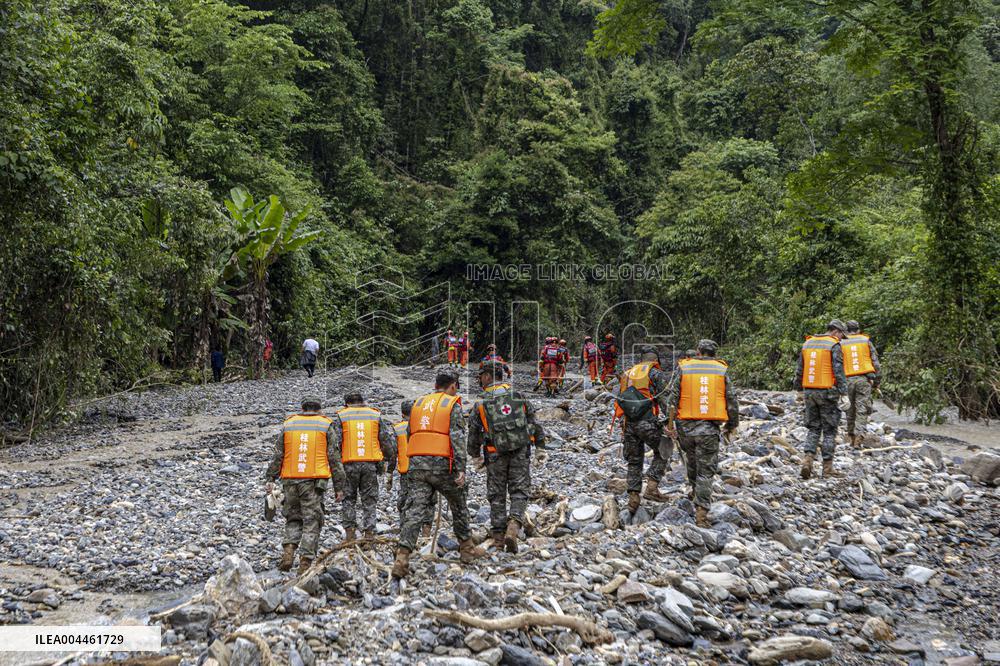 Mountain Flood Disaster Rescue in Sanshe