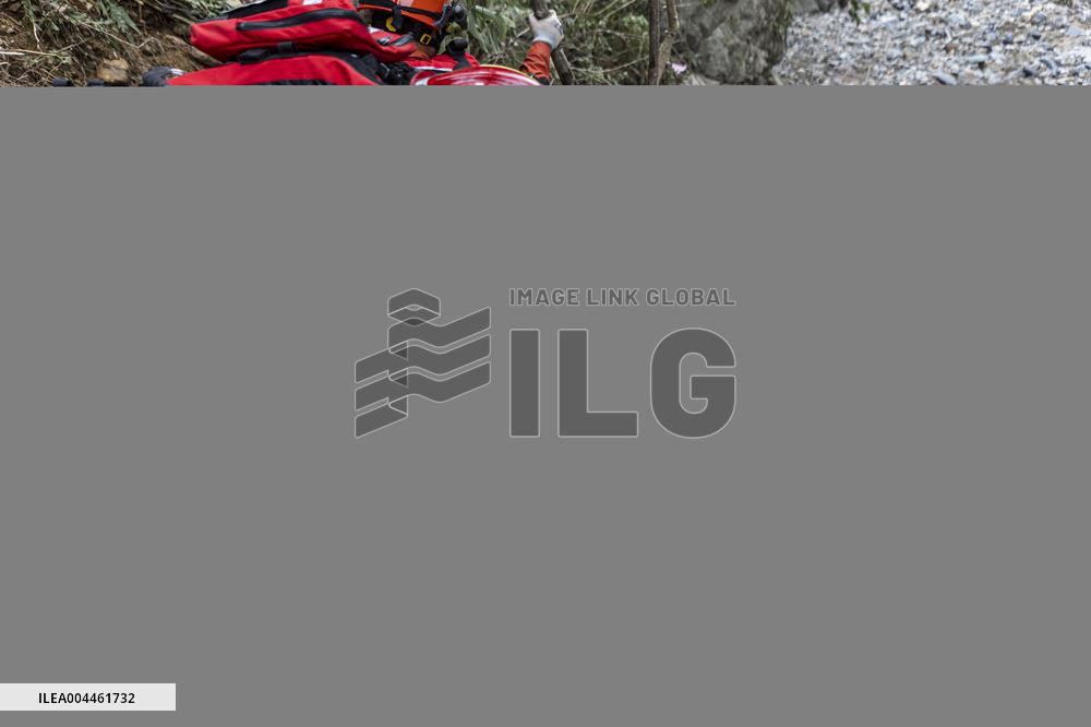 Mountain Flood Disaster Rescue in Sanshe