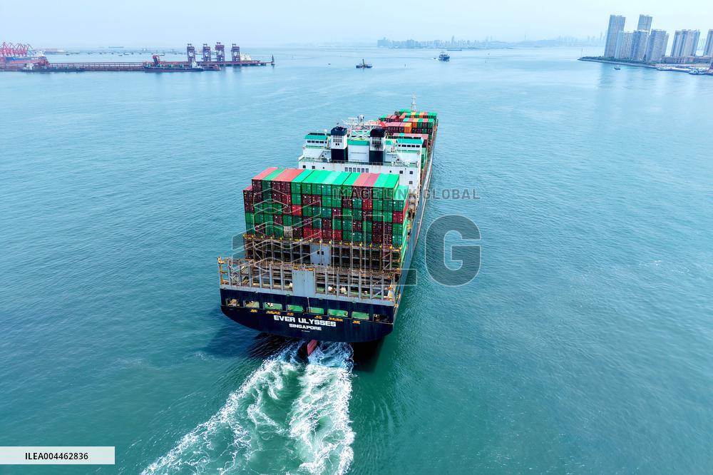 Port Container Trade