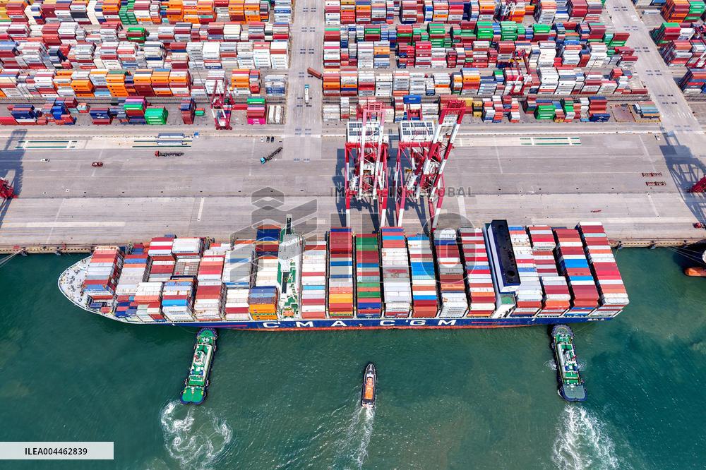 Port Container Trade