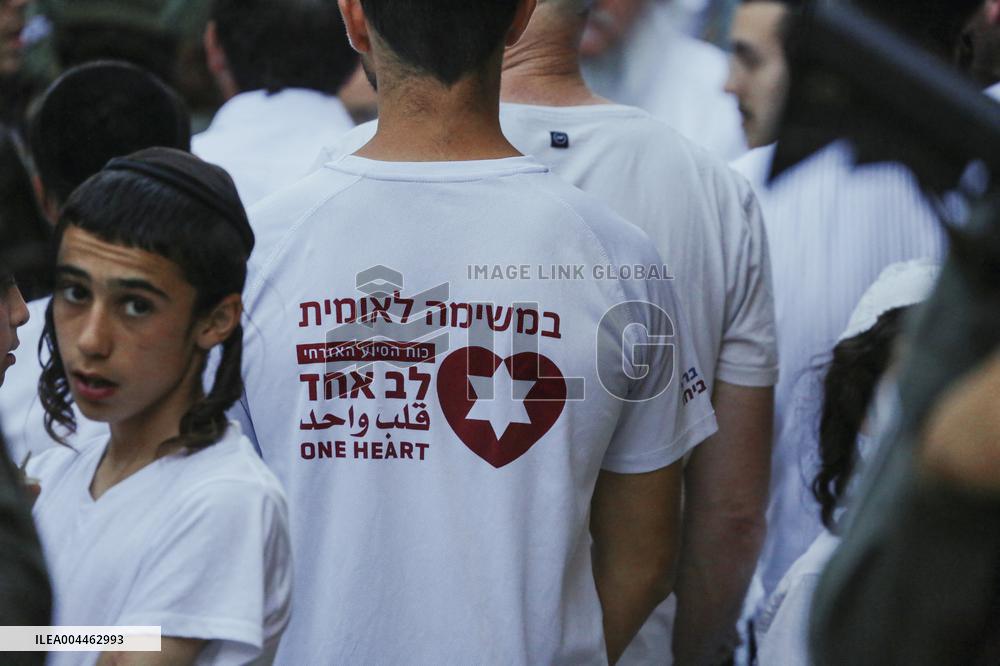 Settlers Storm The Old City Of Hebron