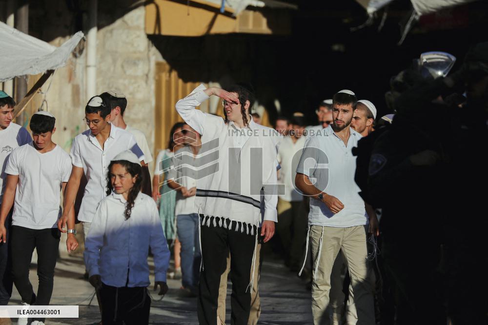 Settlers Storm The Old City Of Hebron