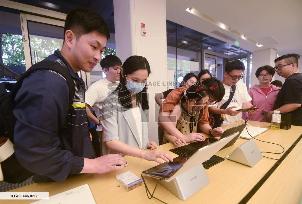 HUAWEI HarmonyOS MateBook Pro Computer