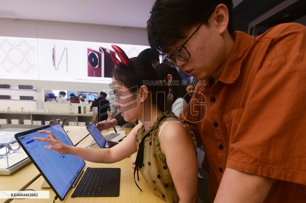 HUAWEI HarmonyOS MateBook Pro Computer