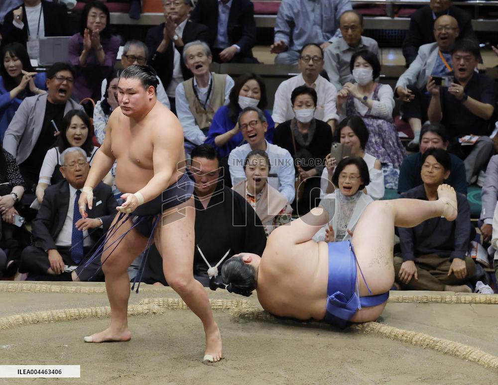 Summer Grand Sumo Tournament
