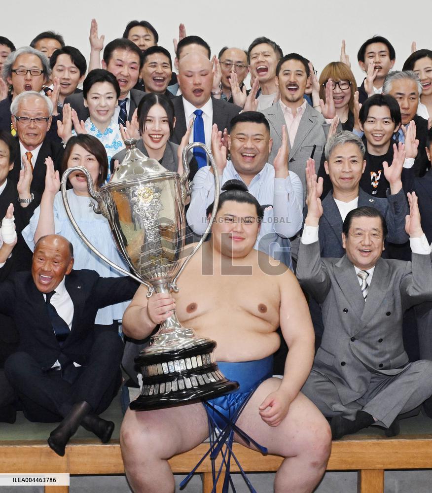 Summer Grand Sumo Tournament