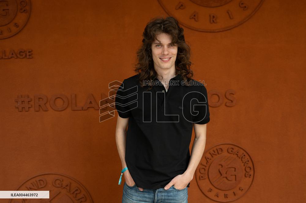 Roland Garros - VIP at the Village