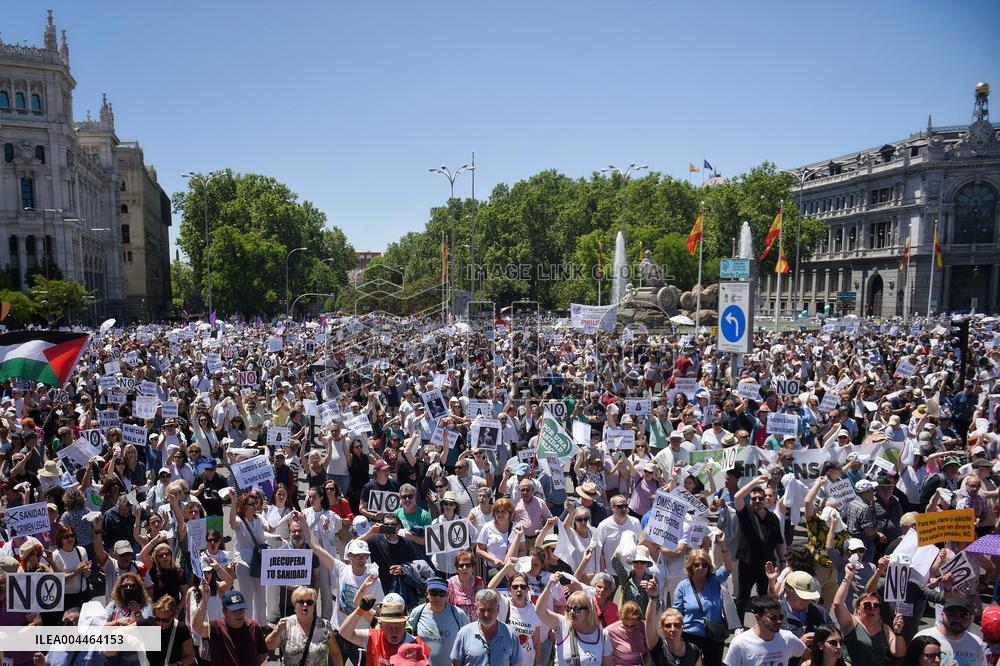 Rally For Public Health Care - Madrid