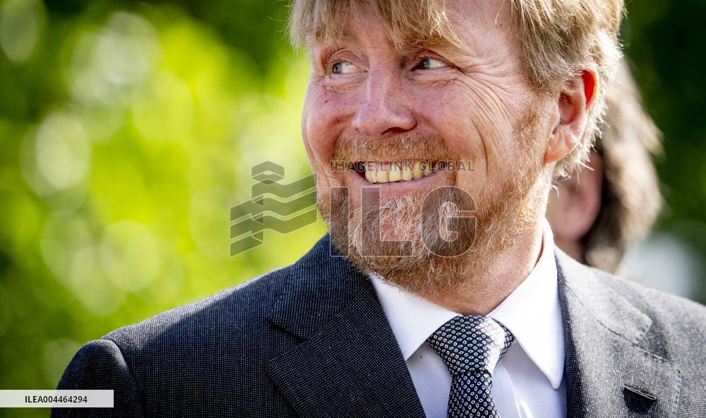 King Willem-Alexander At Memorial Day - Margraten