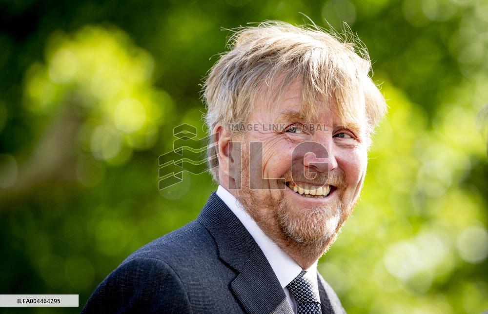 King Willem-Alexander At Memorial Day - Margraten
