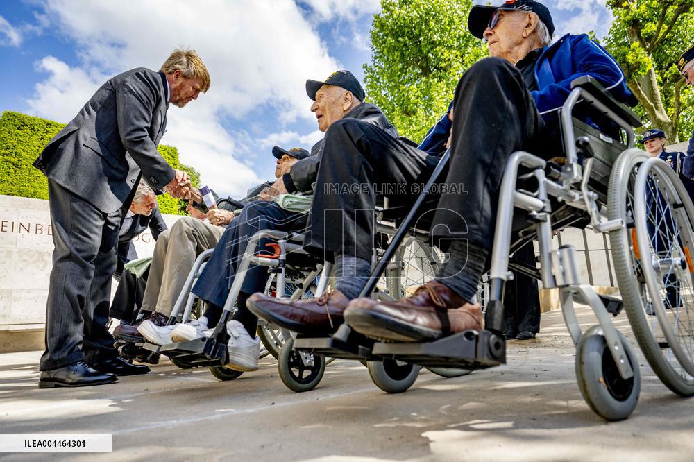 King Willem-Alexander At Memorial Day - Margraten