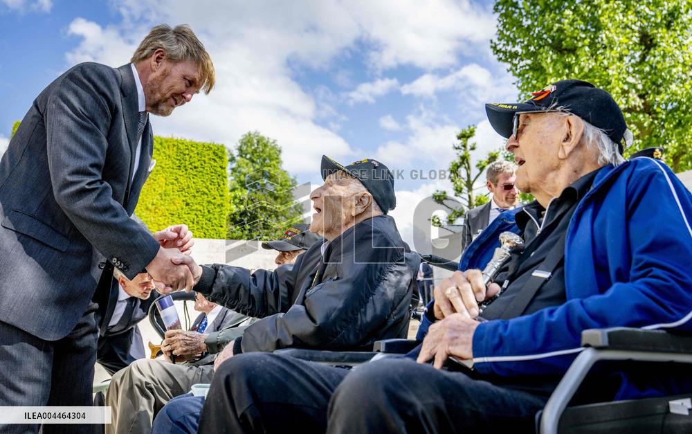 King Willem-Alexander At Memorial Day - Margraten