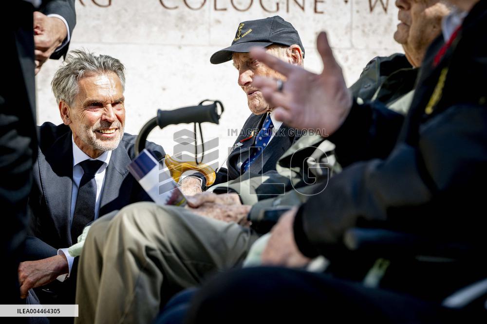 King Willem-Alexander At Memorial Day - Margraten