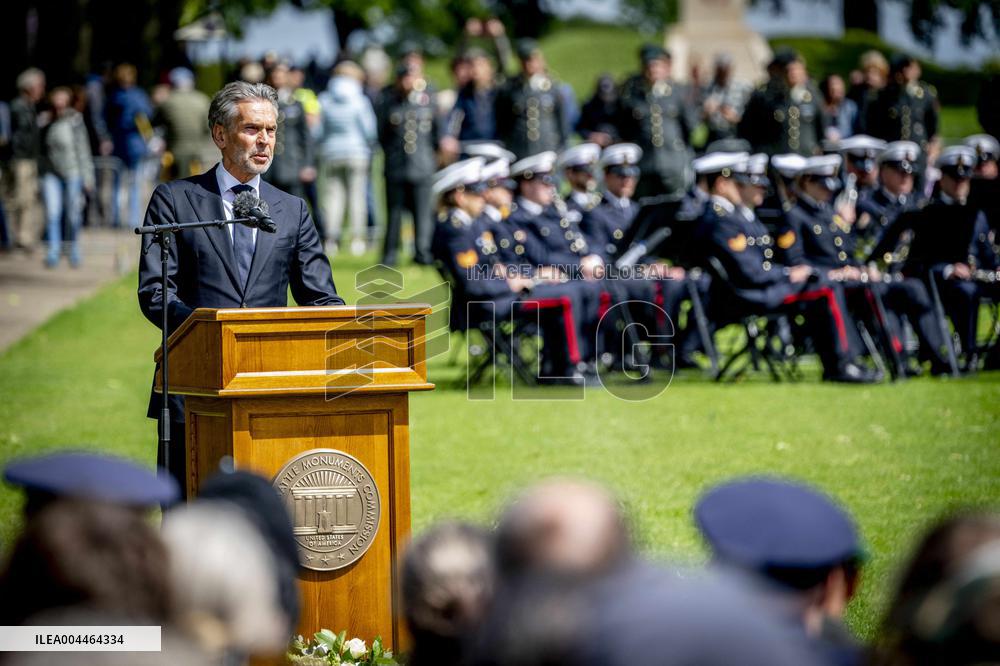 King Willem-Alexander At Memorial Day - Margraten