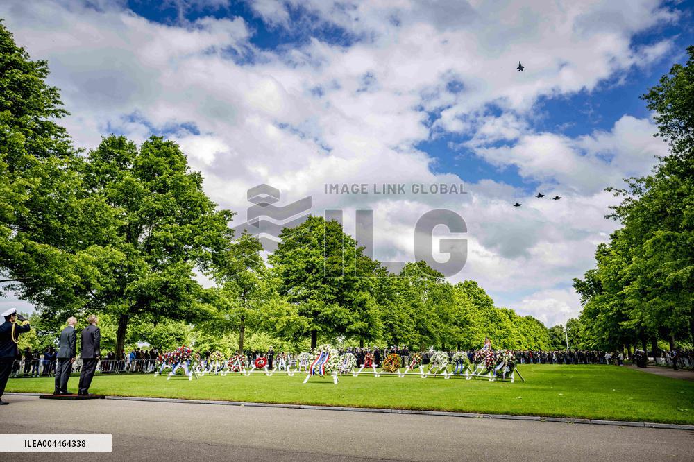 King Willem-Alexander At Memorial Day - Margraten