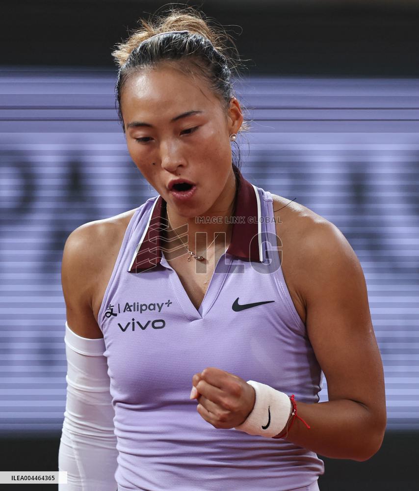 Roland Garros - Women s single - Qinwen vs Pavlyuchenkova