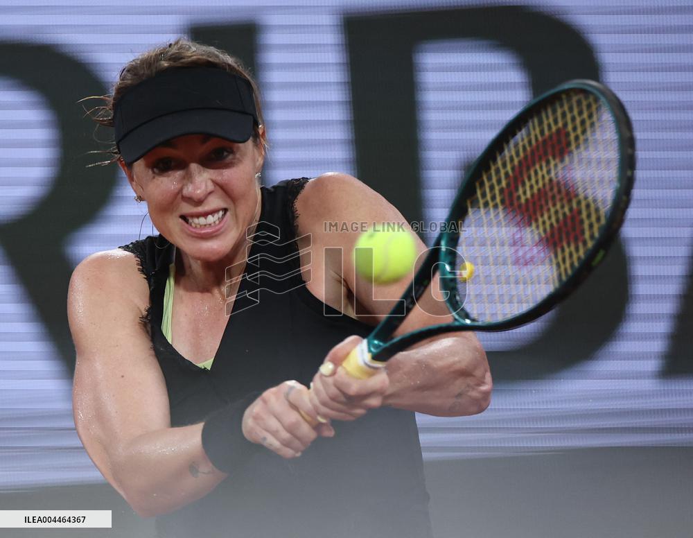 Roland Garros - Women s single - Qinwen vs Pavlyuchenkova