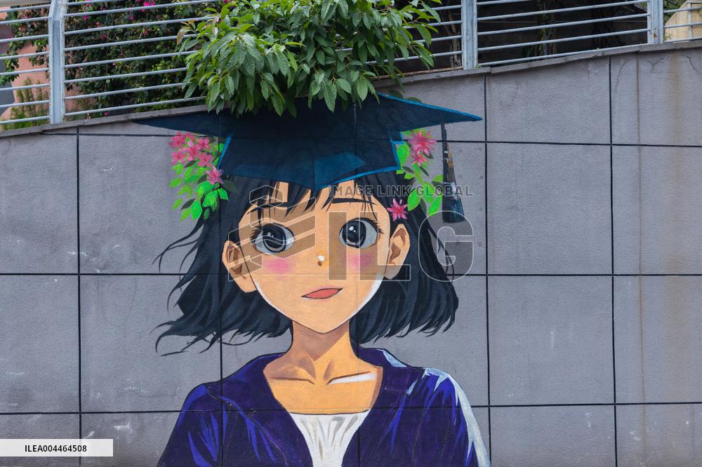 Public Spaces Art Ecology in Chongqing