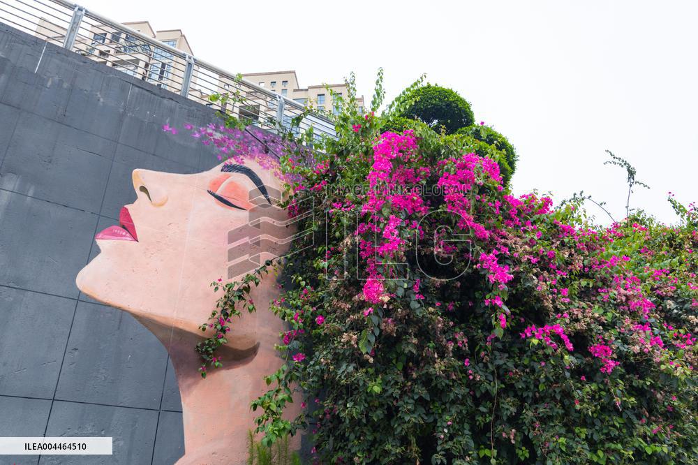 Public Spaces Art Ecology in Chongqing