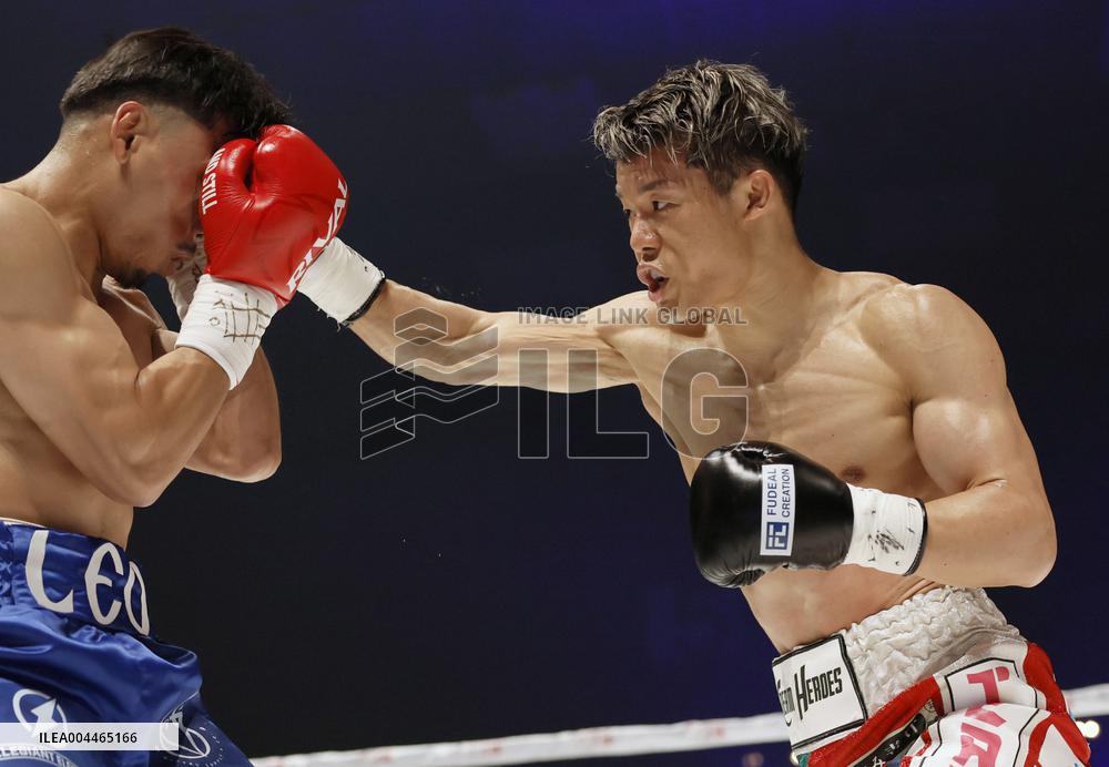 Boxing: IBF featherweight title match