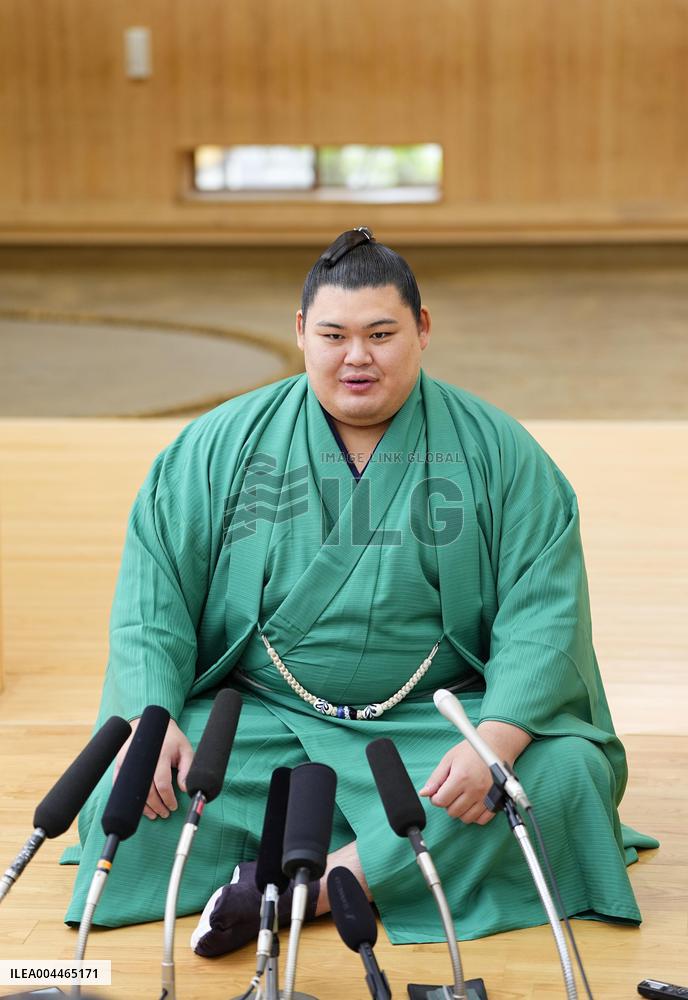 Sumo: Summer Grand Sumo Tournament