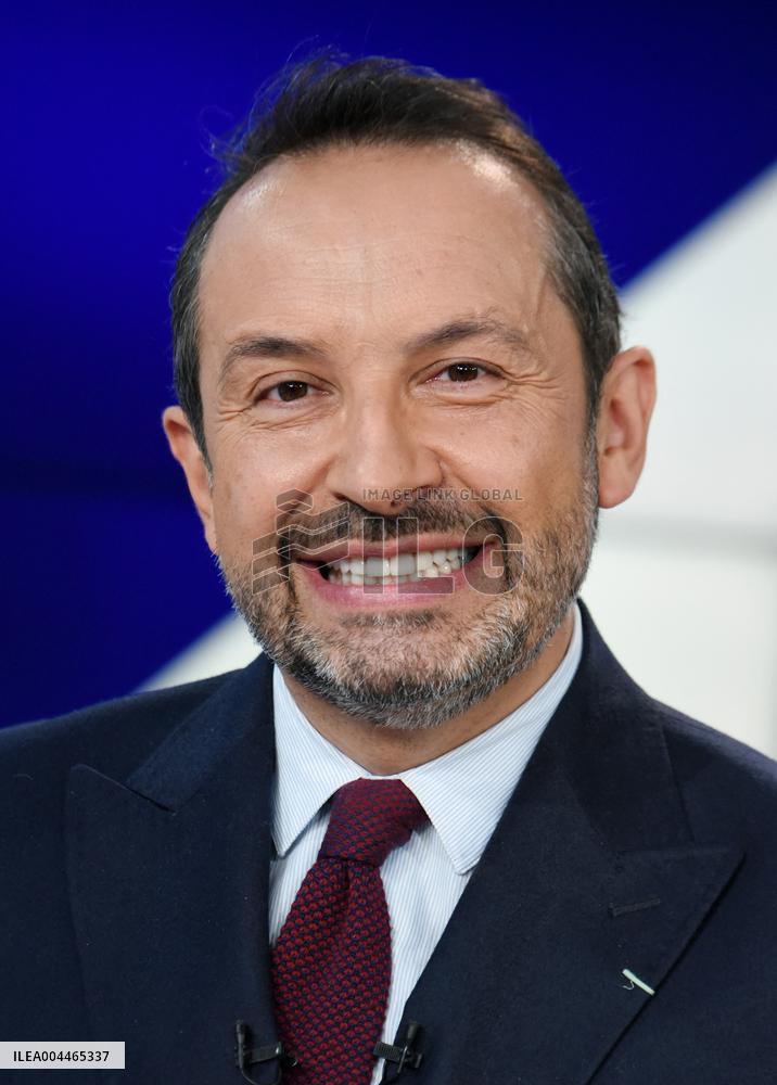 Sebastien Chenu On Dimanche En Politique - Paris