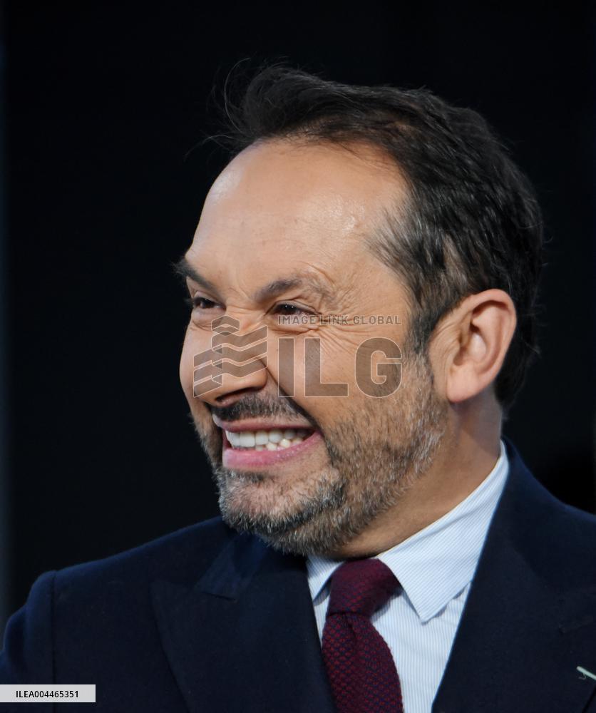 Sebastien Chenu On Dimanche En Politique - Paris