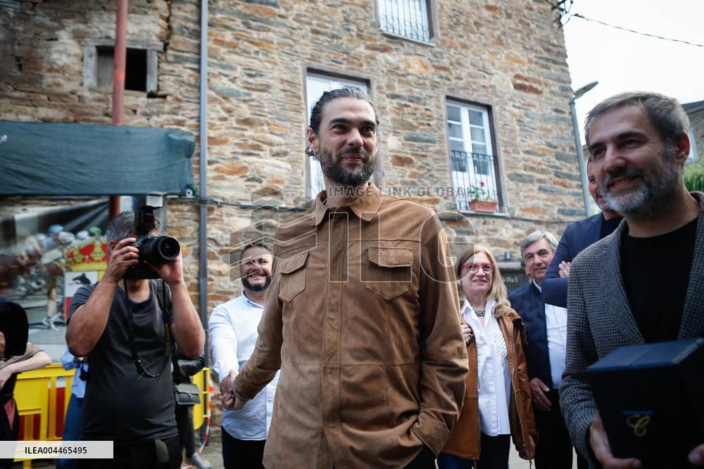 Oliver Laxe Celebrates The Preview Of His Latest Film Sirat - Navia De Suarna