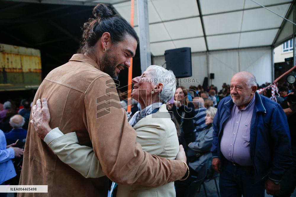 Oliver Laxe Celebrates The Preview Of His Latest Film Sirat - Navia De Suarna