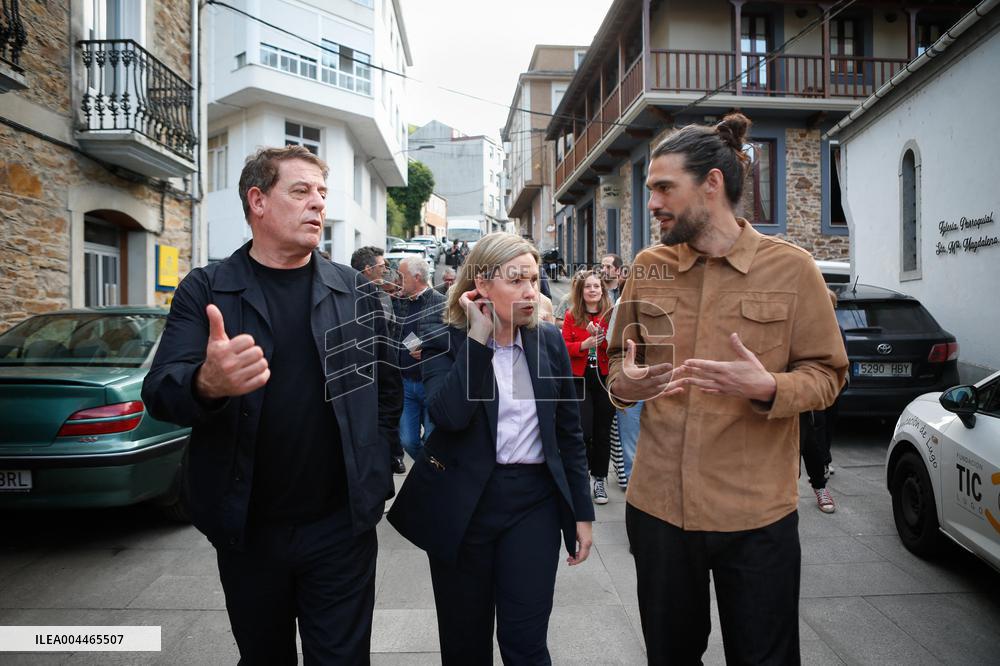 Oliver Laxe Celebrates The Preview Of His Latest Film Sirat - Navia De Suarna