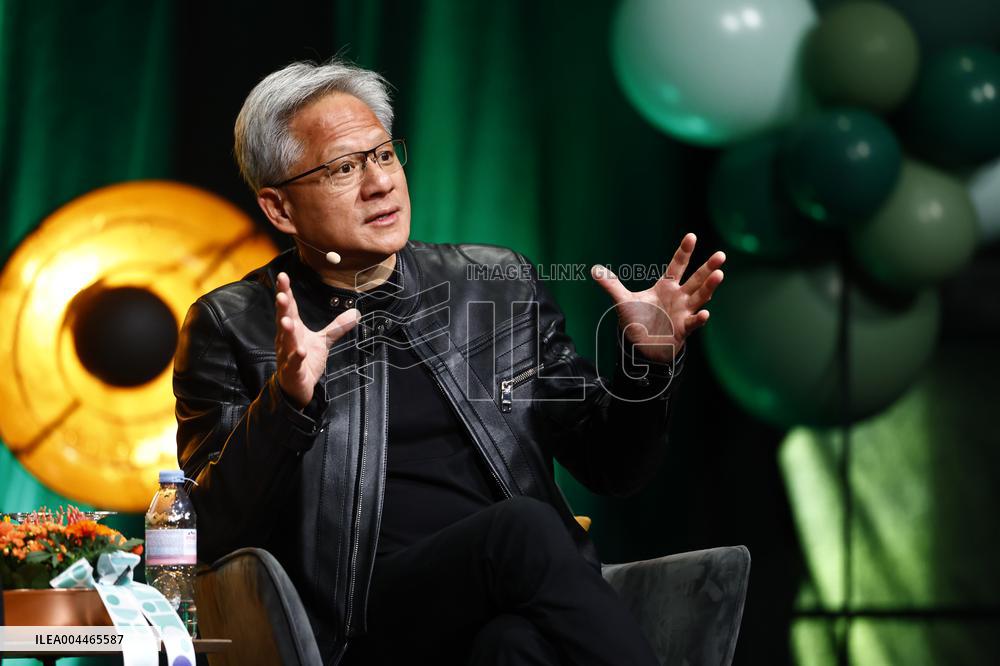 JENSEN HUANG HONORARY DOCTOR LINKÖPING