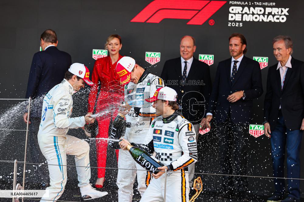 Royals At Monaco Grand Prix Podium - Monte Carlo
