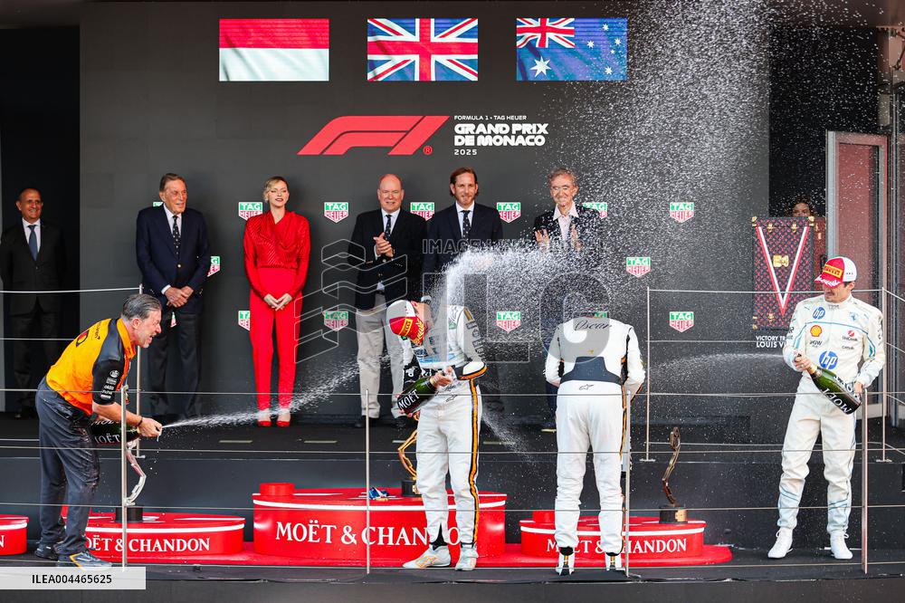 Royals At Monaco Grand Prix Podium - Monte Carlo