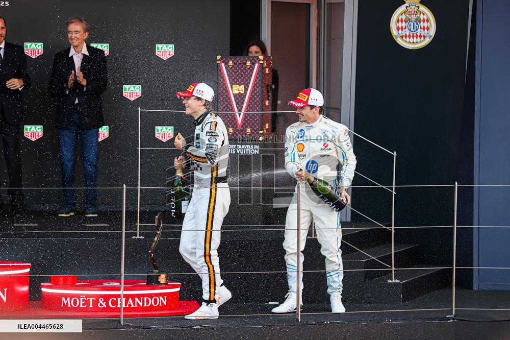 Royals At Monaco Grand Prix Podium - Monte Carlo