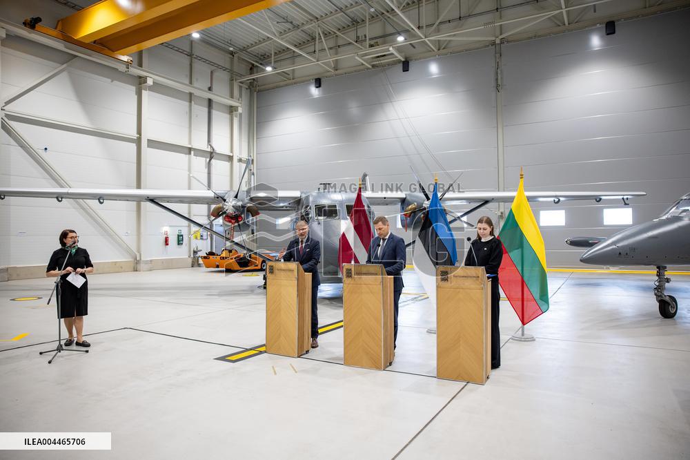 The Baltic defense ministers in Estonia
