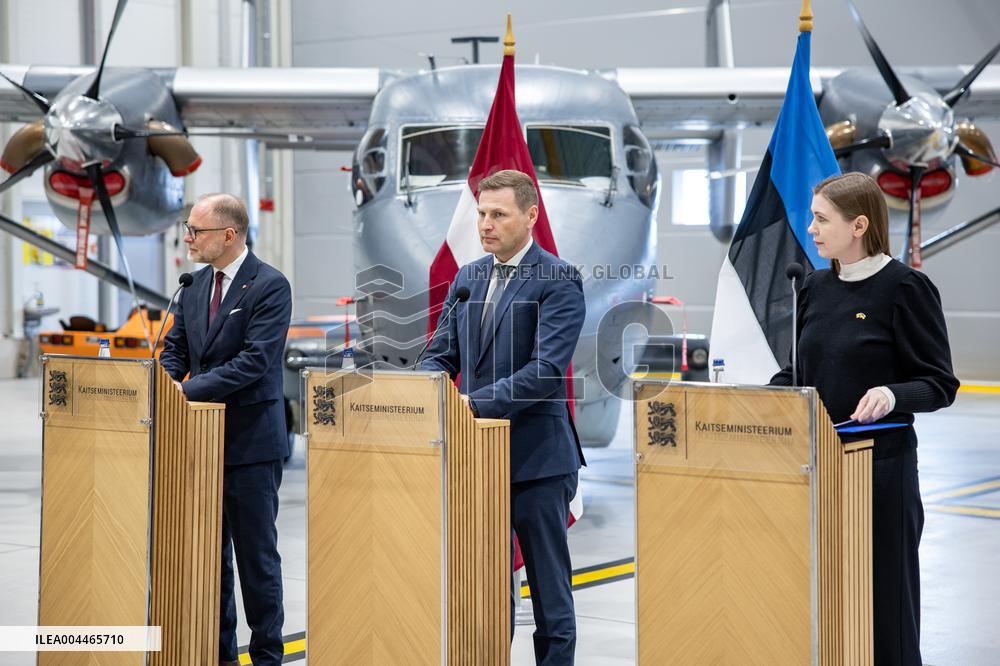 The Baltic defense ministers in Estonia