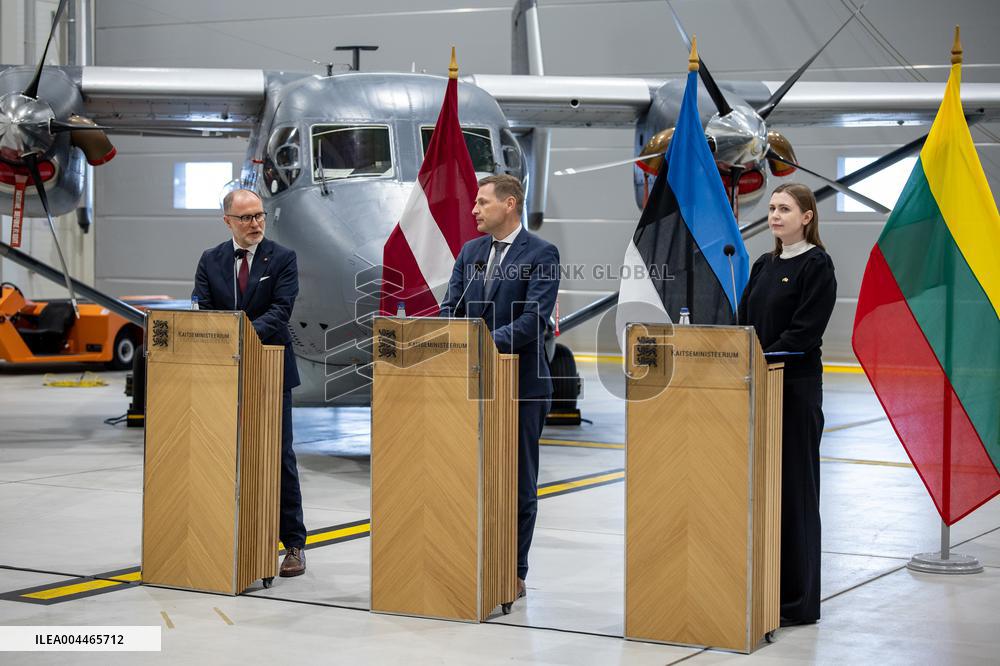 The Baltic defense ministers in Estonia