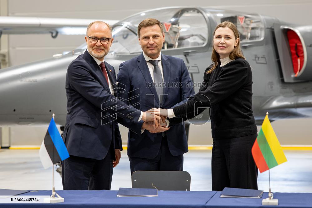 The Baltic defense ministers in Estonia