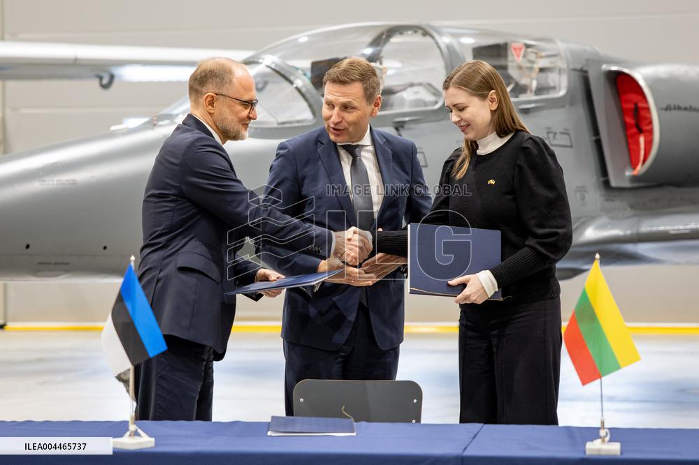 The Baltic defense ministers in Estonia